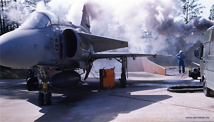 Engine testing of JA 37 Viggen on a road base in 1993.
