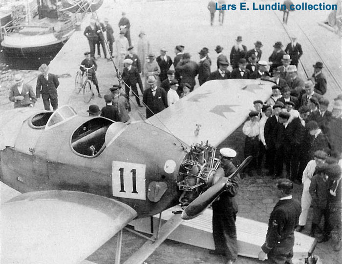 Royal Swedish Navy Floatplane Trainer Heinkel HE3 Paddan