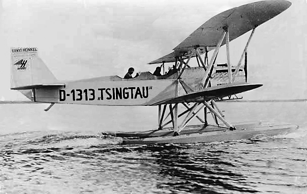 Heinkel HD 24 D-1313 "Tsingtau" used by Gunther Plschow at his South America Expeditions. Copyrightfree photo from 1928 Eberhard Baeumerth/Wikimedia Commons.