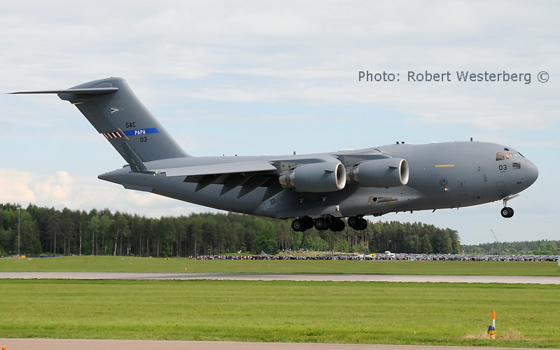 Boeing C-17A Globemaster III, Serial number 080003, of Strategic Airlift Capability. Photo  Robert Westerberg, Sweden