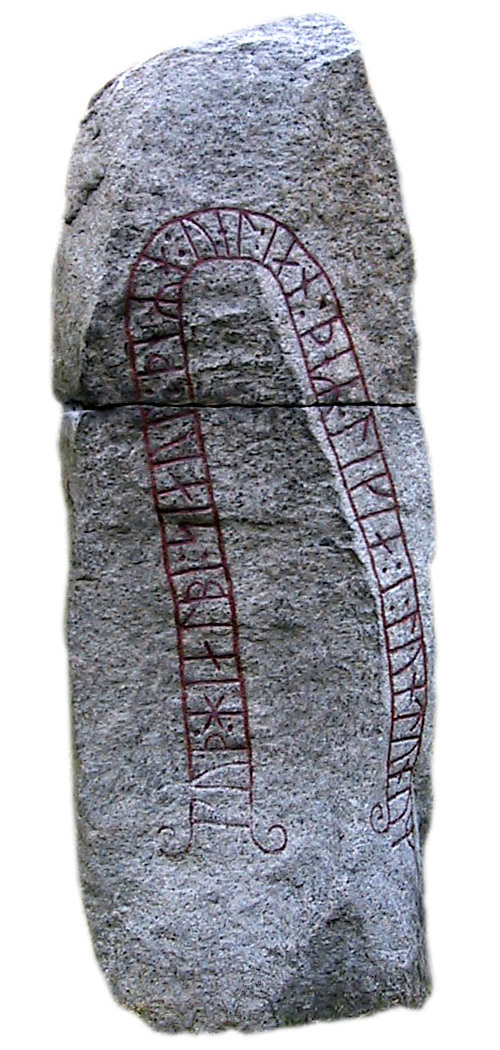 Rune Stone from Valleberga in the Municipality of Ystad. Now at the Rune Stone Hill at Lundagrd, Lund. Vallebergastenen vid runstenskullen i Lundagrd vid Lunds domkyrka.