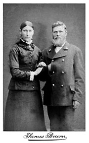 Swedish pilot with wife. Around 1900 - 100137